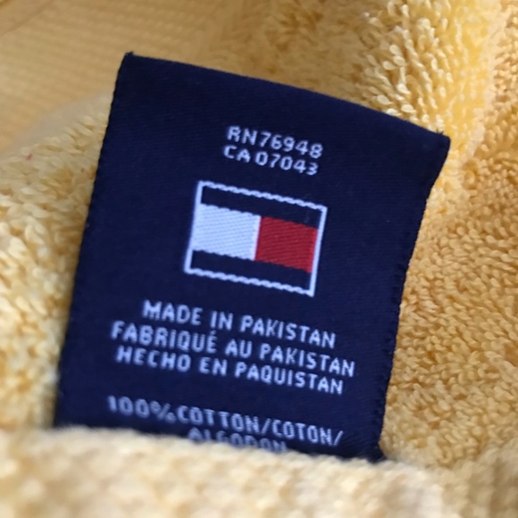 2 hand towels +3 bath towel! Only for $12 - Picture 2 of 7